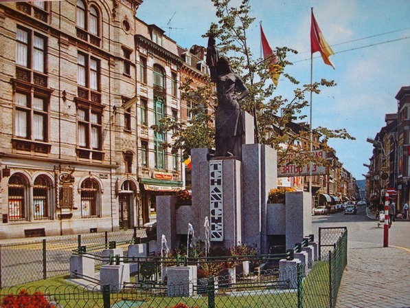 Monument Tchantchès: Avant- ©Ville de Liège