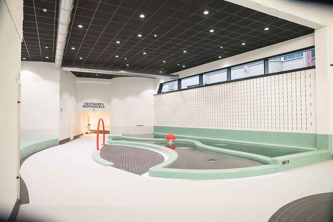 Entrée individuelle de la piscine de Jonfosse © E. Alvarez