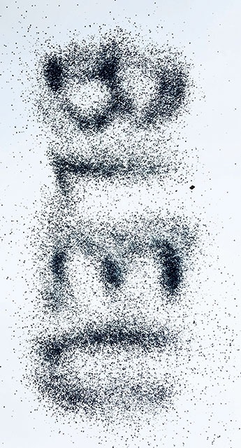BLEU – Copyright : La Nouvelle Poupée d'Encre asbl